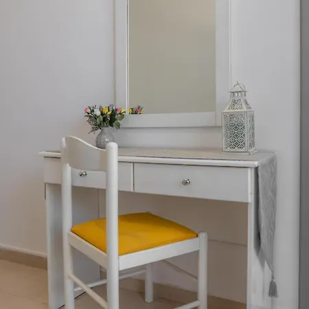 Rania's House * Φαληράκι